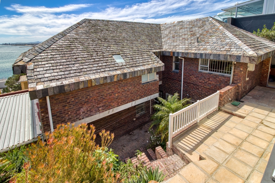 4 Bedroom Property for Sale in Gordons Bay Village Western Cape